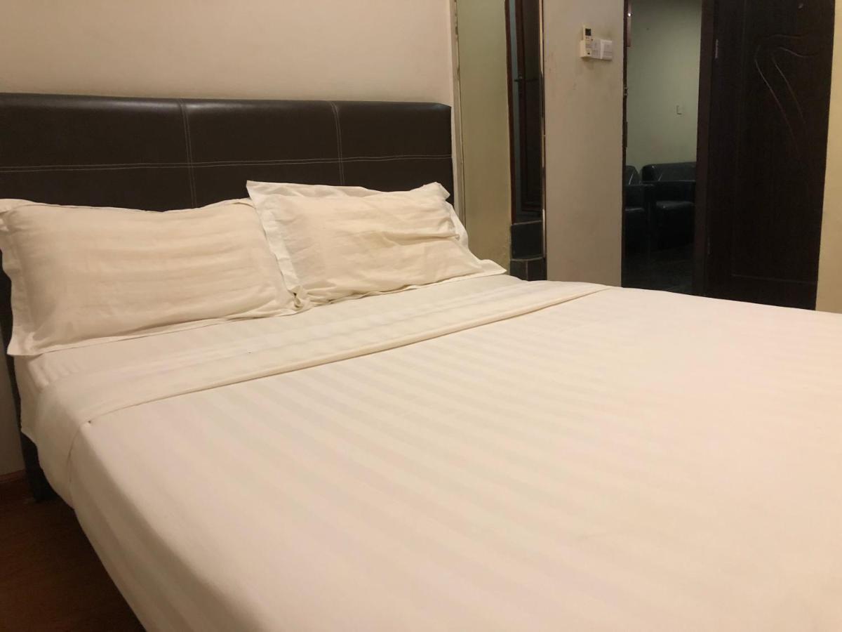 מירי Super Oyo 90668 Joy Inn מראה חיצוני תמונה